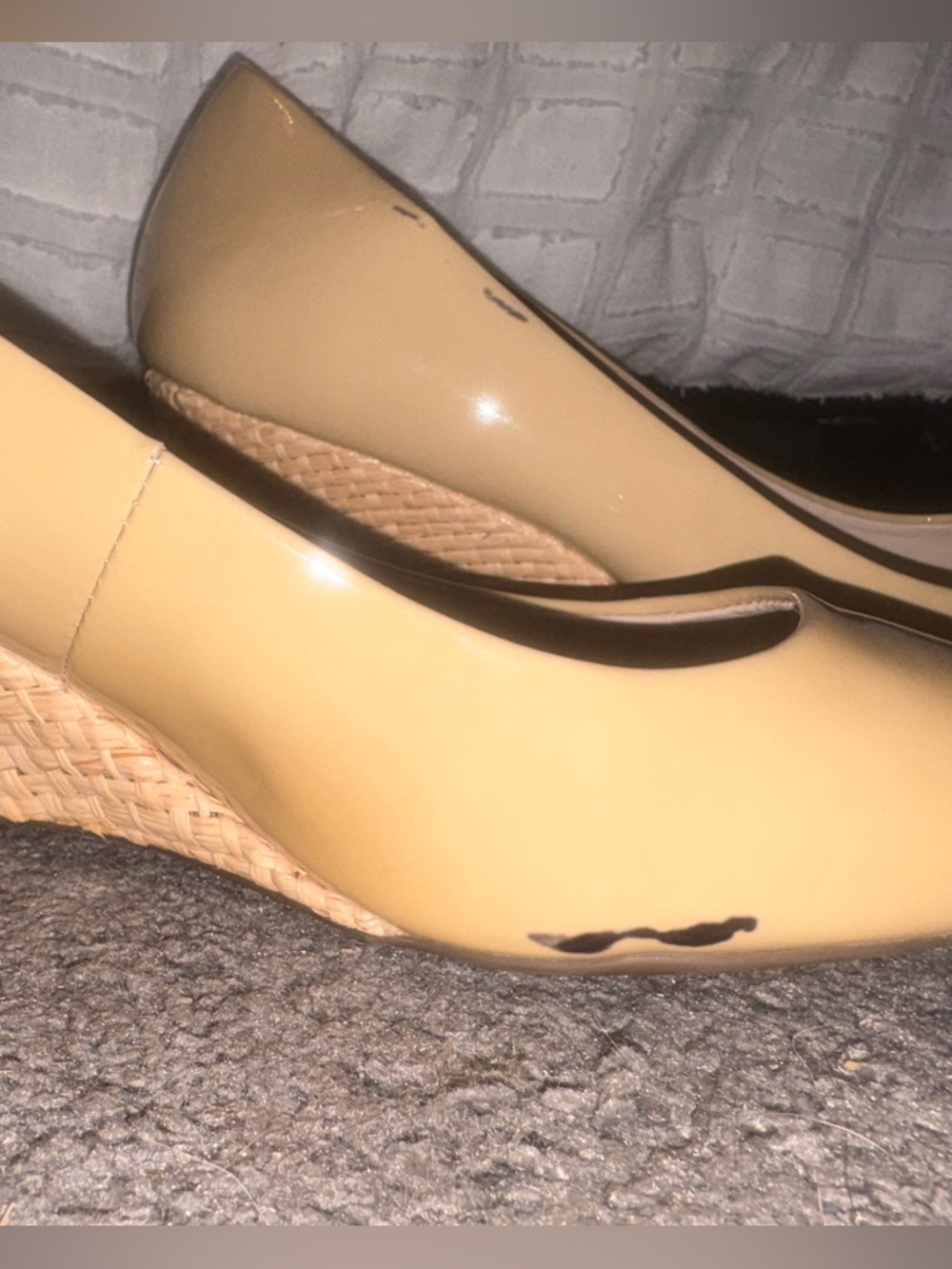 Classic Women's Wedge Pump in Light Yellow - Picture 6 of 6